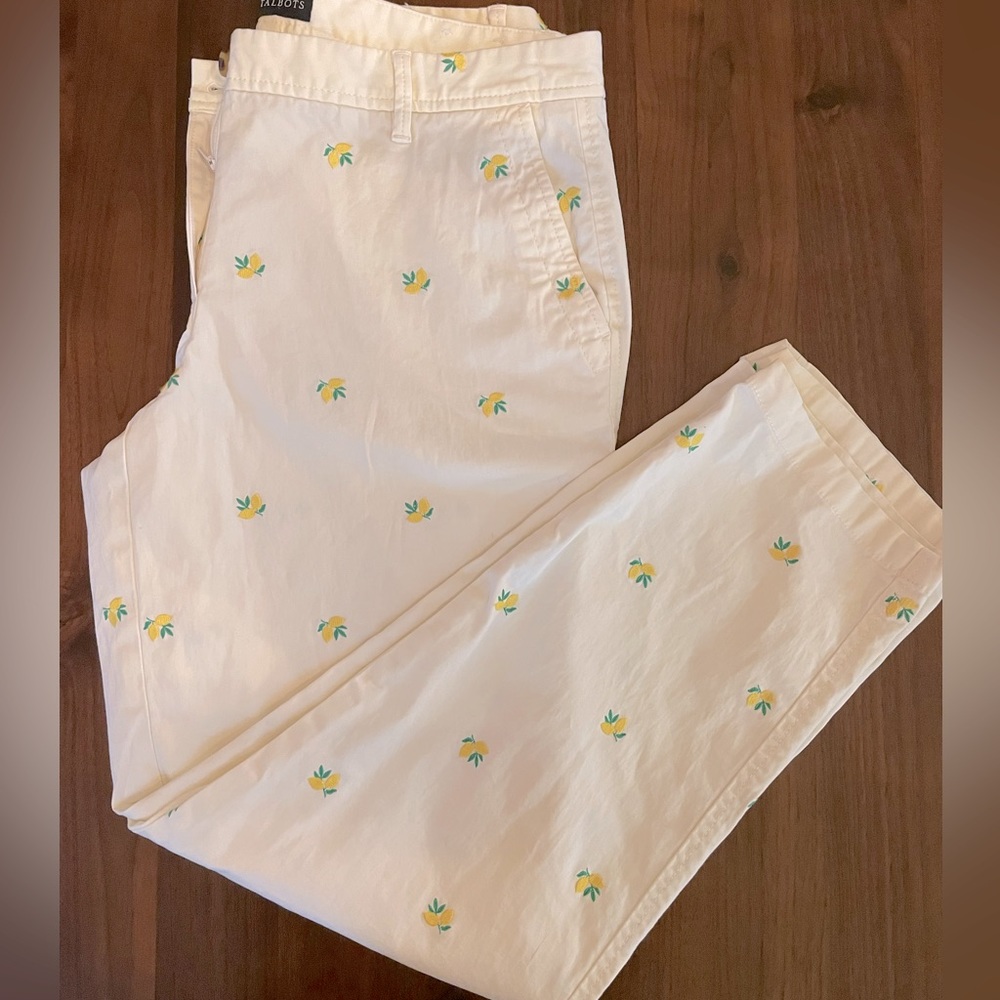 Talbots Relaxed chino women's size 8 lemon stitch